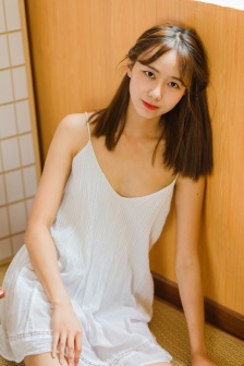 电影女大学生的沙龙室